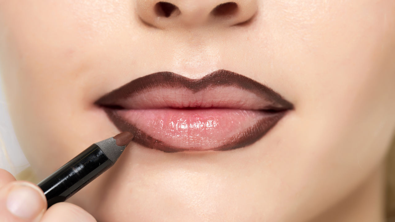 Marilyn Monroe's Crazy Lip-Contouring Trick 1429203767-syn-21-1429118155-mcx-lips-1