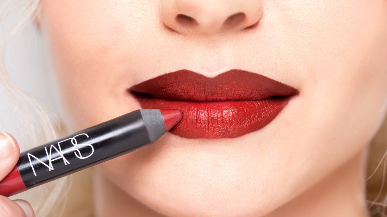 Marilyn Monroe's Crazy Lip-Contouring Trick 1429203783-syn-21-1429118555-mcx-lips-3