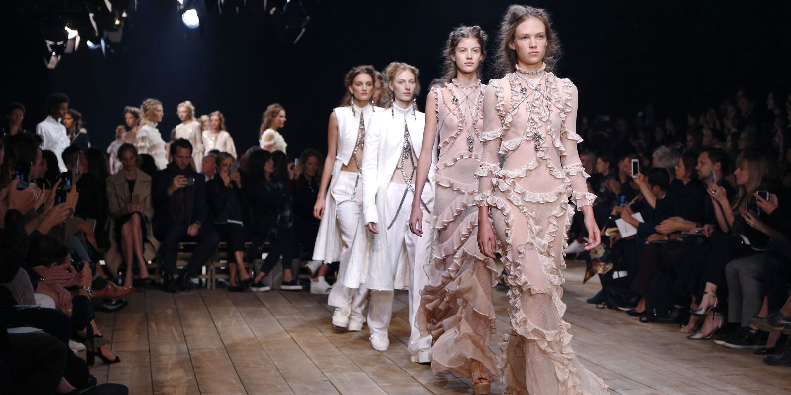 Best Runway Fashion at Paris Fashion Week Spring 2016 Paris Fashion