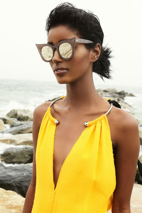 gallery-1466105184-cts060916nordstromhbzsunglassesbeach005r.jpg