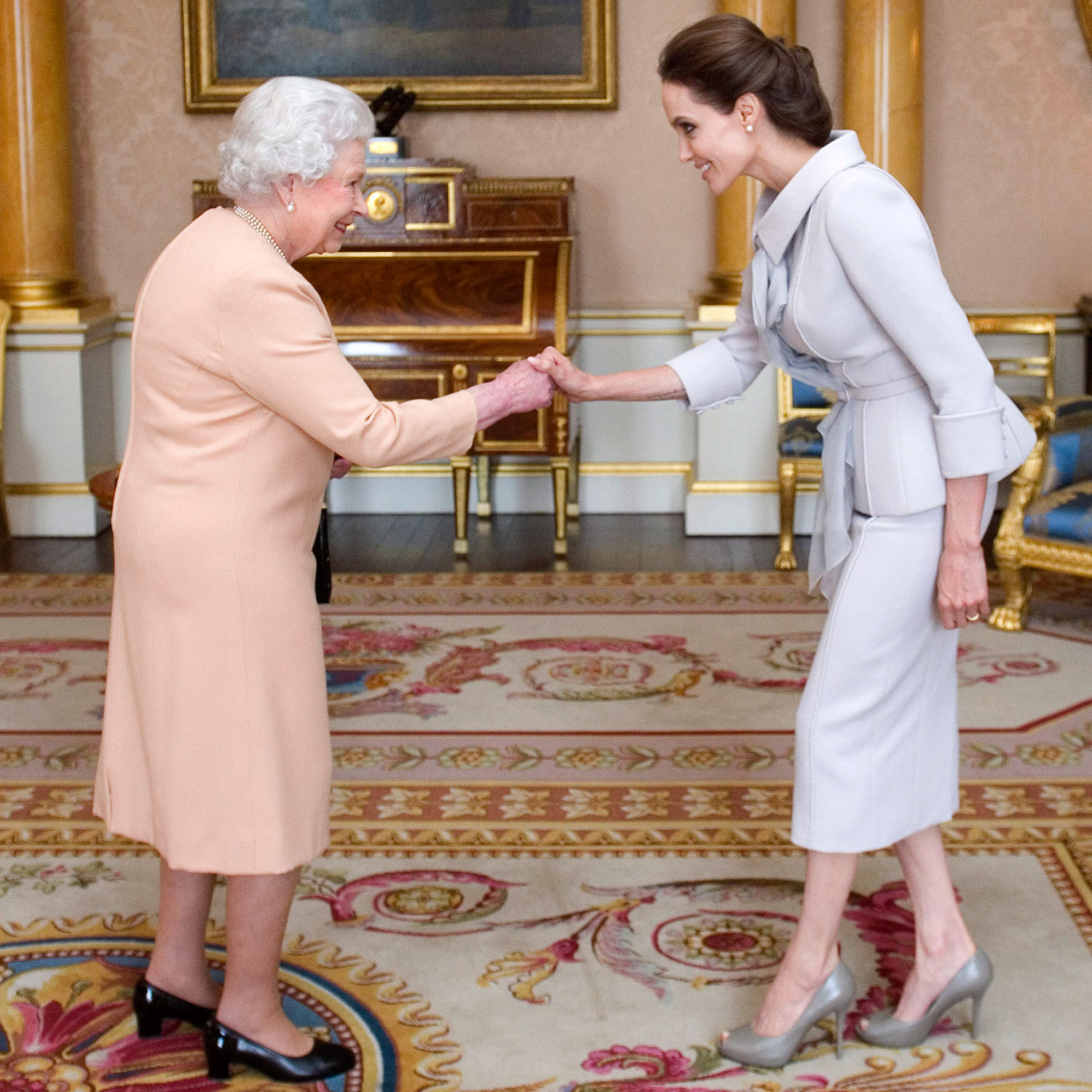 Angelina Jolie a Dame Queen Elizabeth Makes Angelina Jolie a Dame