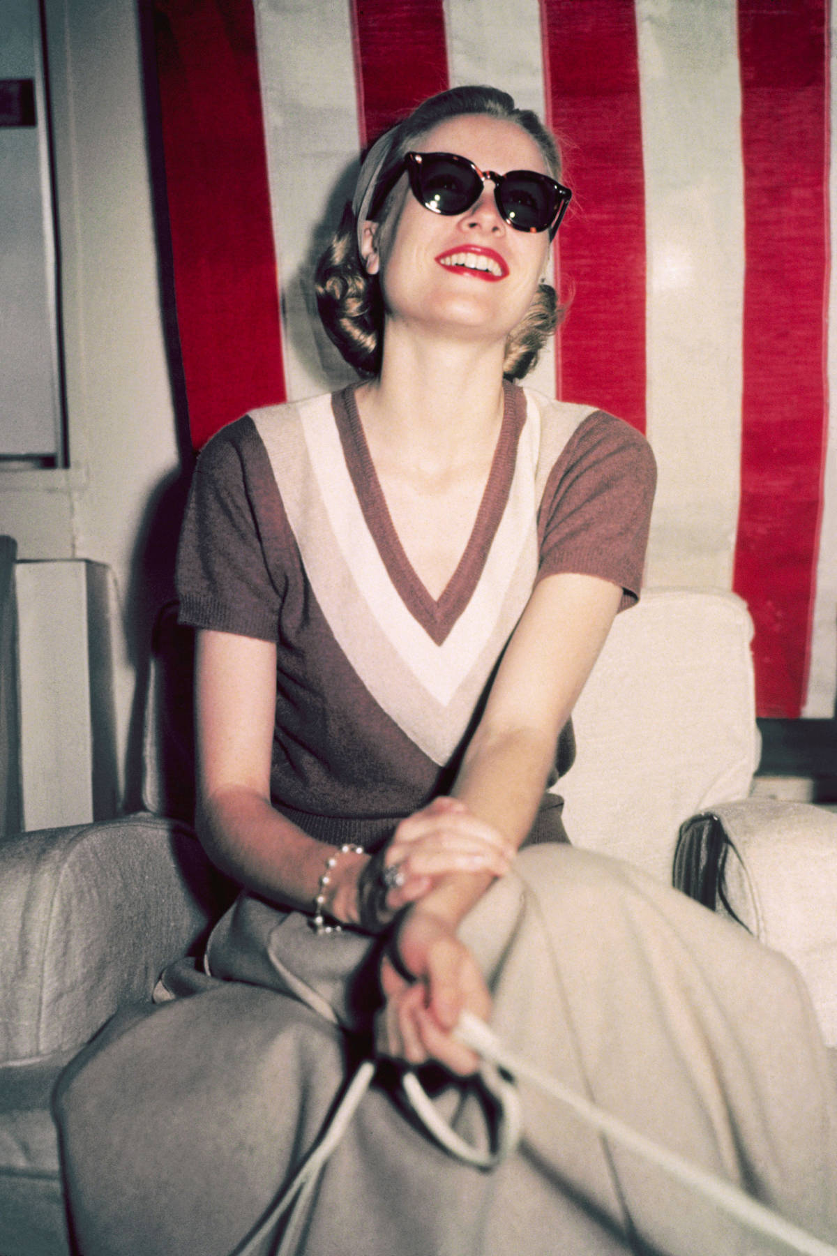 How To Dress Like A ModernDay Grace Kelly How To Dress Like Grace Kelly