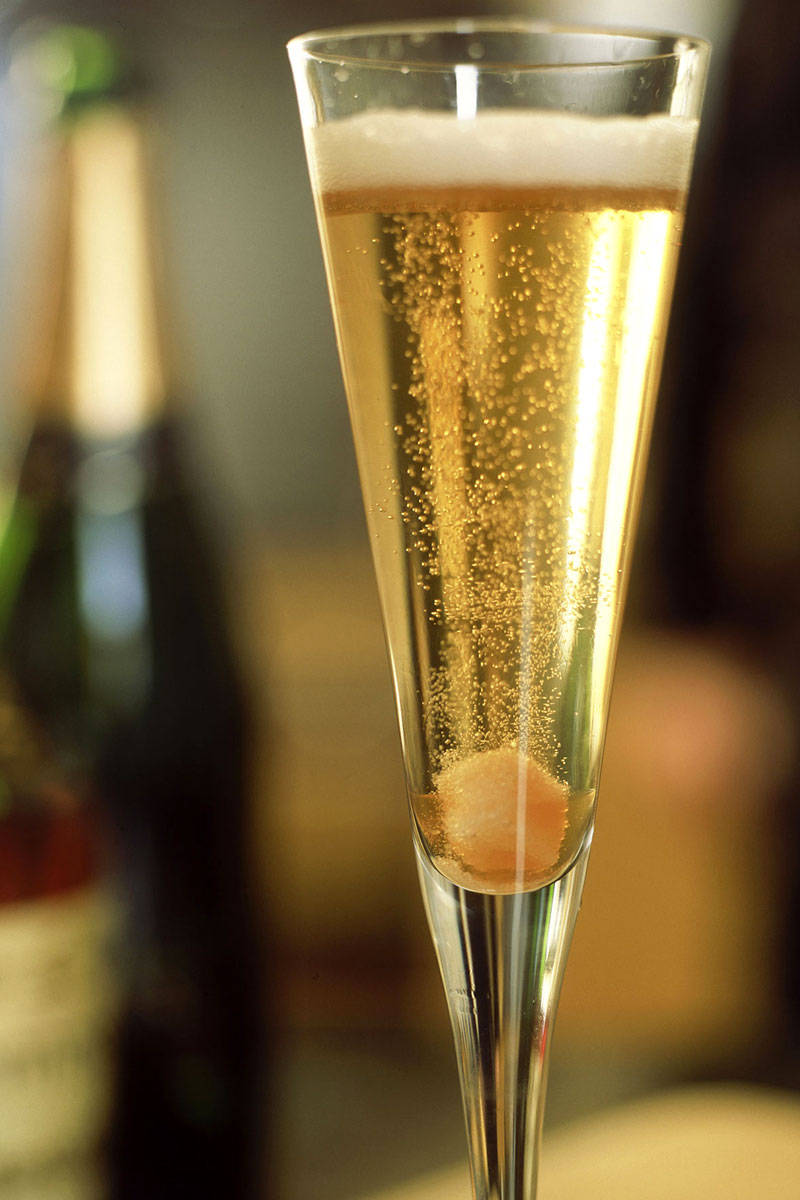 4 Champagne Brunch Cocktails Recipes for Champagne Cocktails